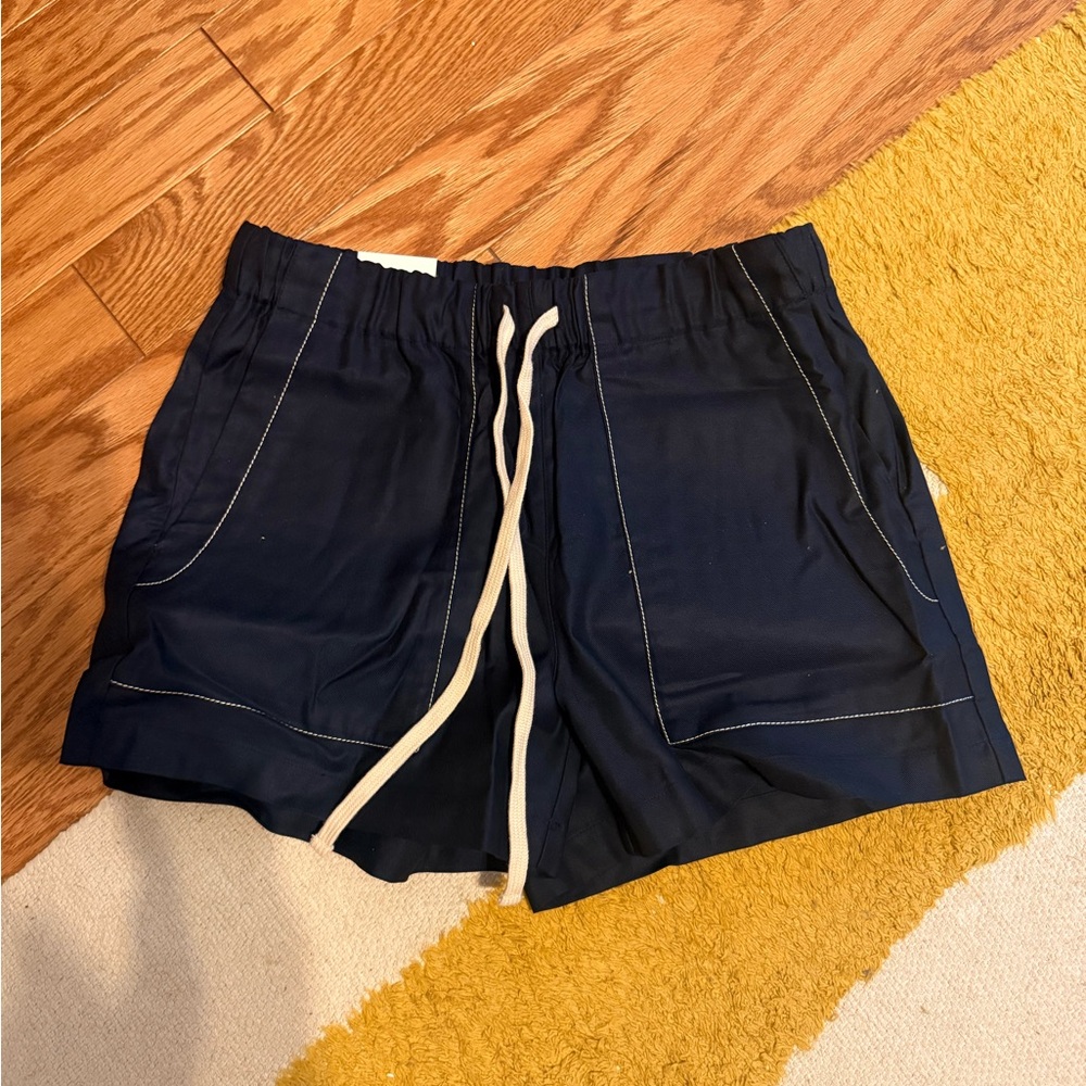 NWT Banana Republic navy blue shorts